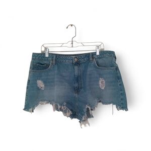 FOREVER 21 PREMIUM DENIM SHORTS